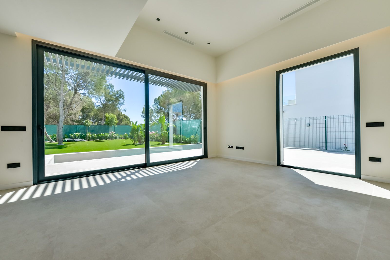 Modern Key-Ready Villas with Spacious Interiors and Landscaped Gardens