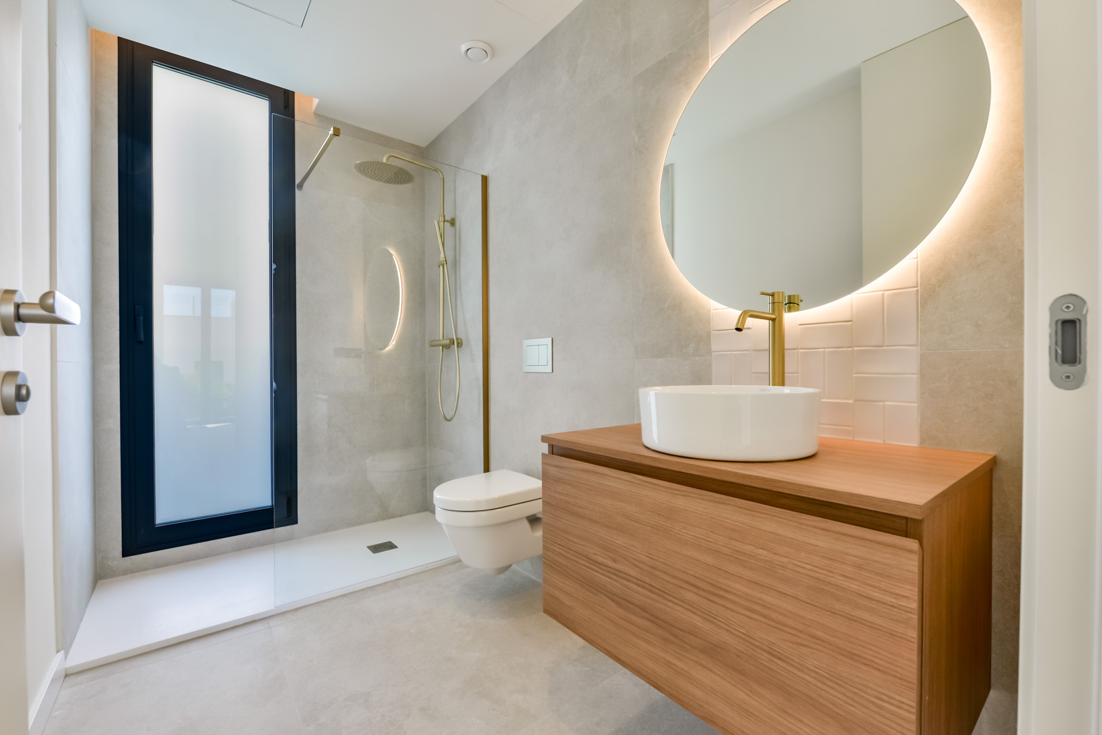 Modern Key-Ready Villas with Spacious Interiors and Landscaped Gardens