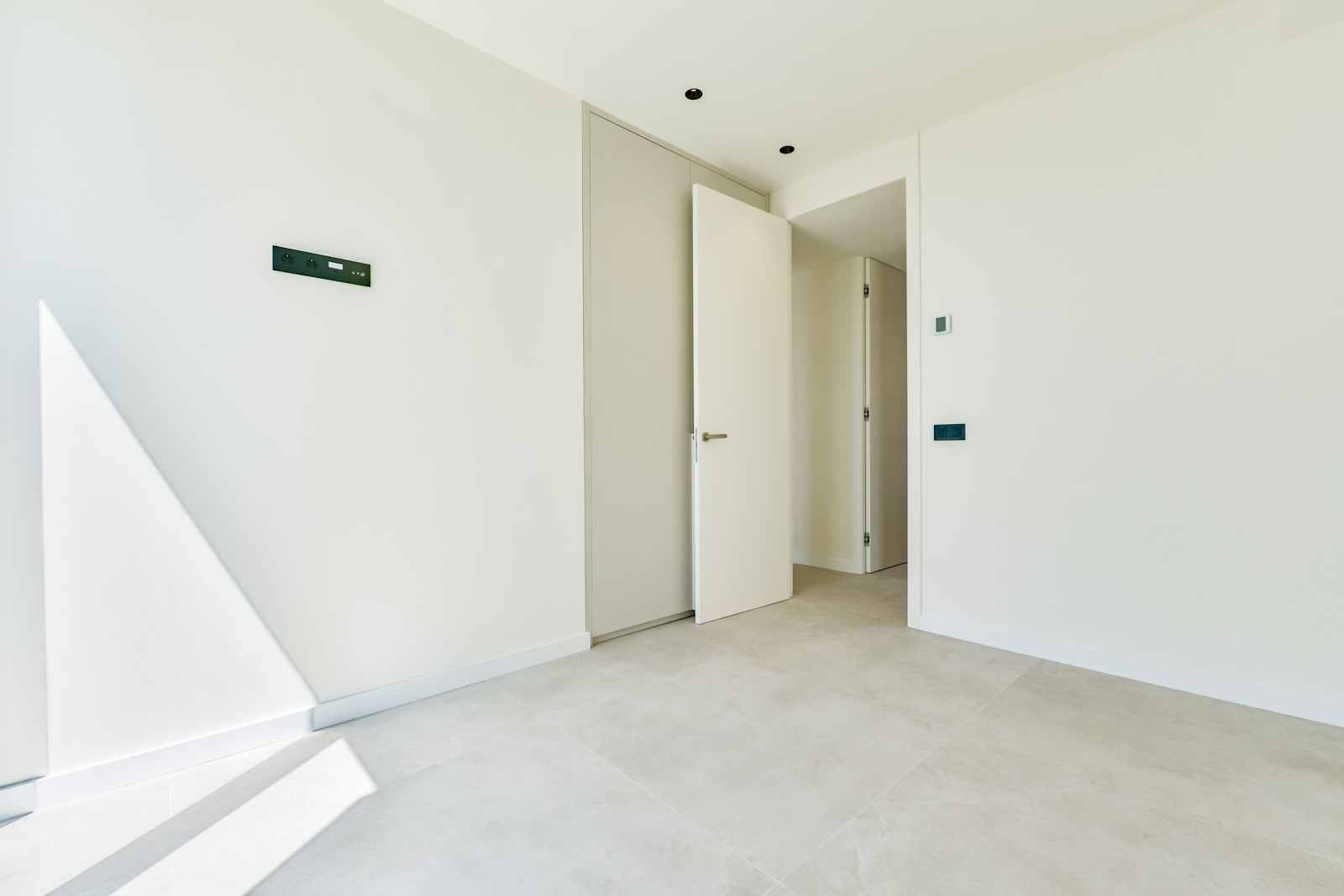Modern Key-Ready Villas with Spacious Interiors and Landscaped Gardens