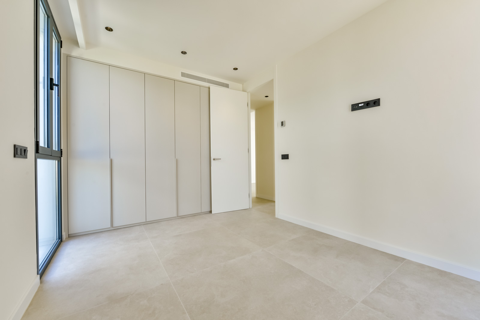 Modern Key-Ready Villas with Spacious Interiors and Landscaped Gardens