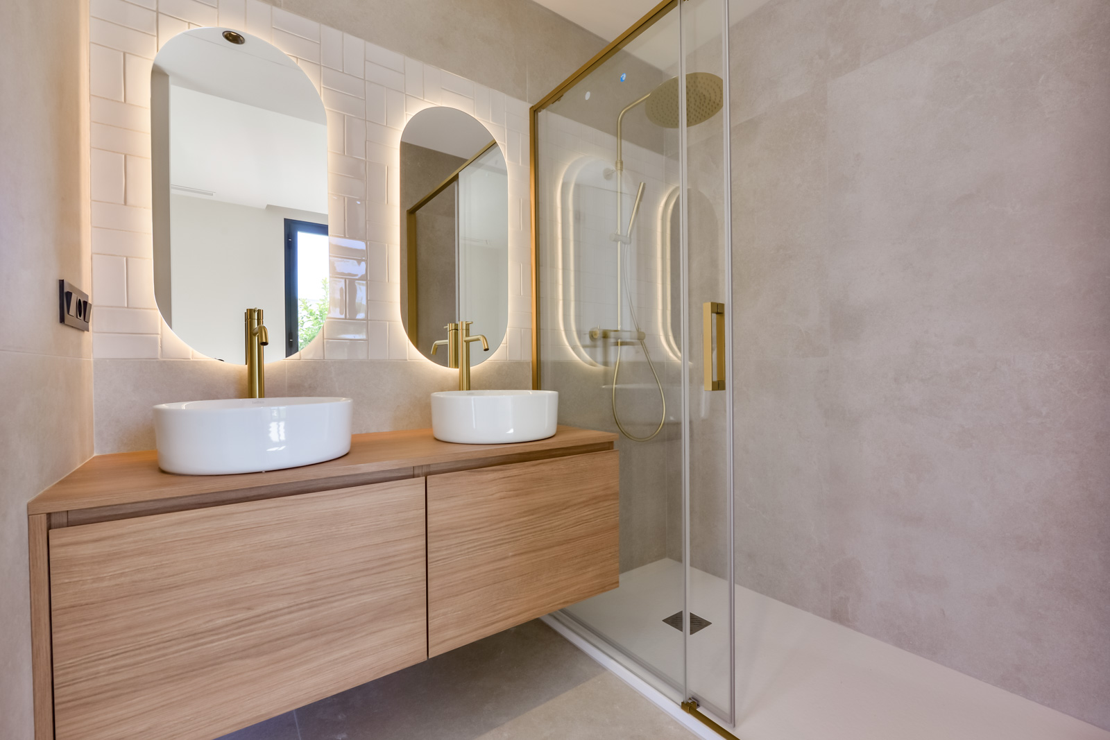 Modern Key-Ready Villas with Spacious Interiors and Landscaped Gardens