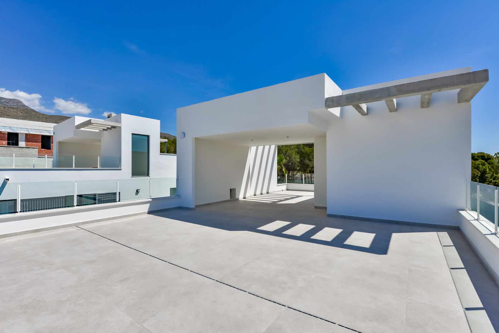 Modern Key-Ready Villas with Spacious Interiors and Landscaped Gardens