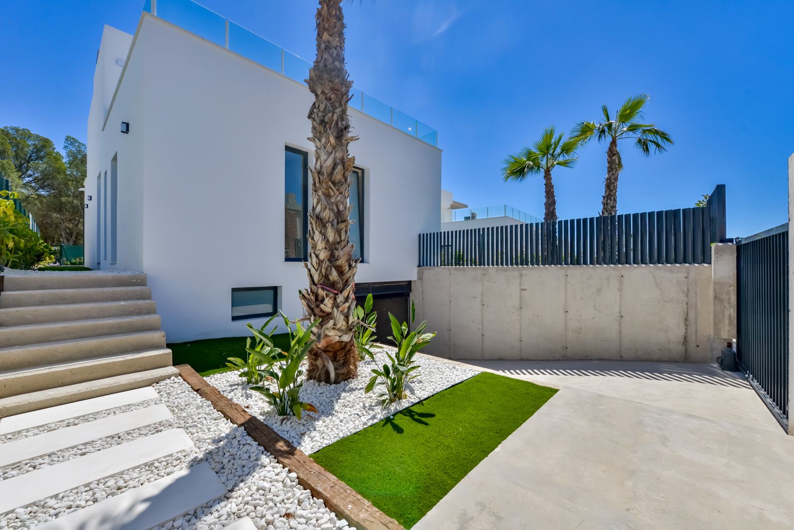 Modern Key-Ready Villas with Spacious Interiors and Landscaped Gardens