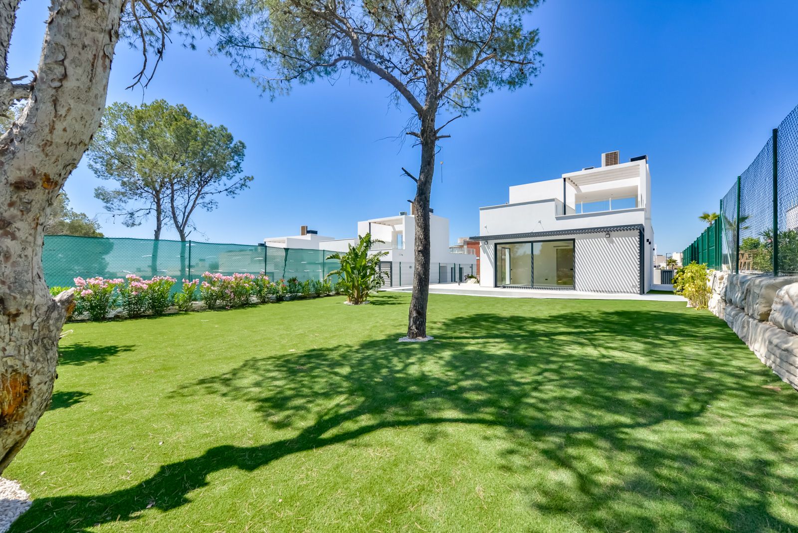 Modern Key-Ready Villas with Spacious Interiors and Landscaped Gardens