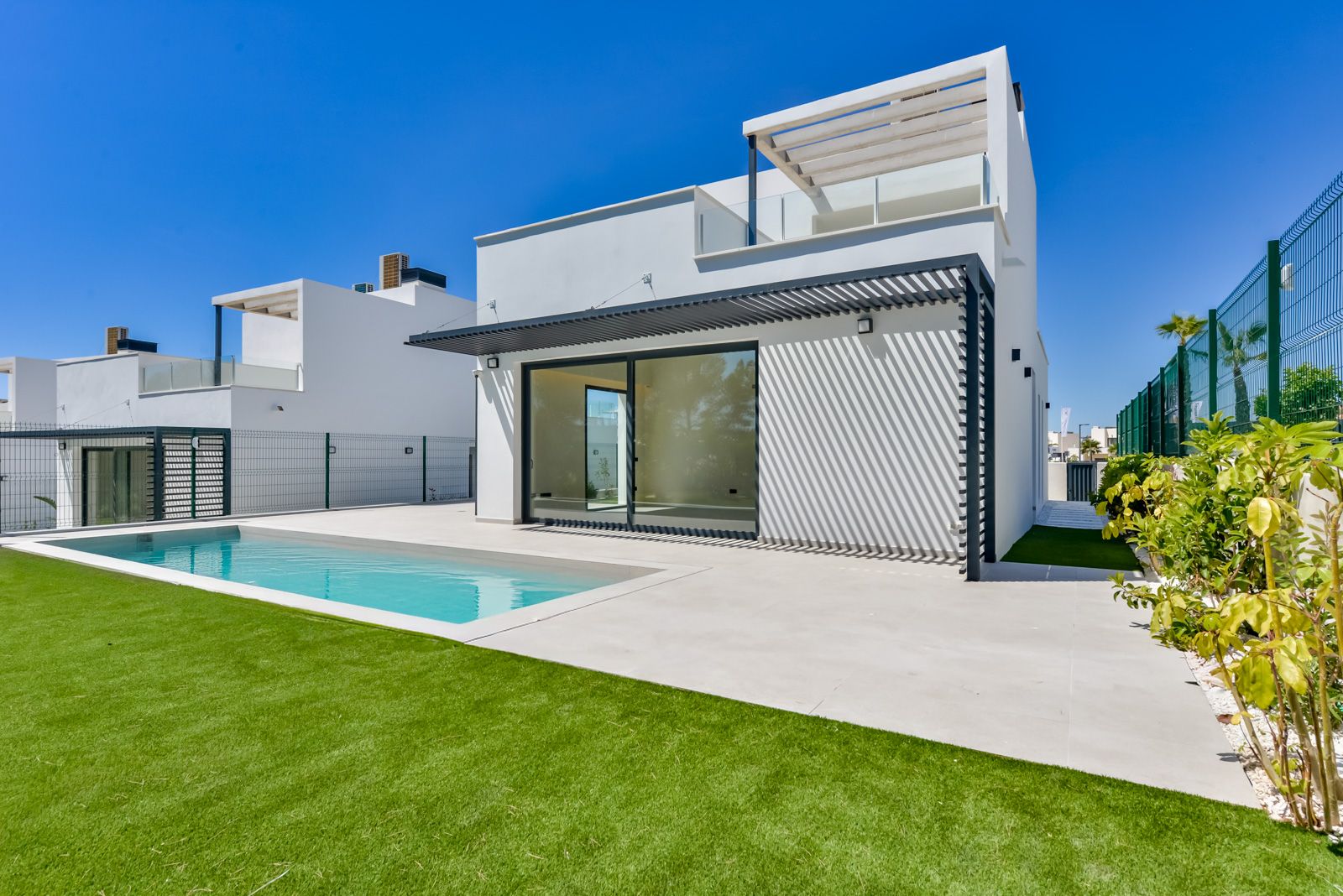 Modern Key-Ready Villas with Spacious Interiors and Landscaped Gardens
