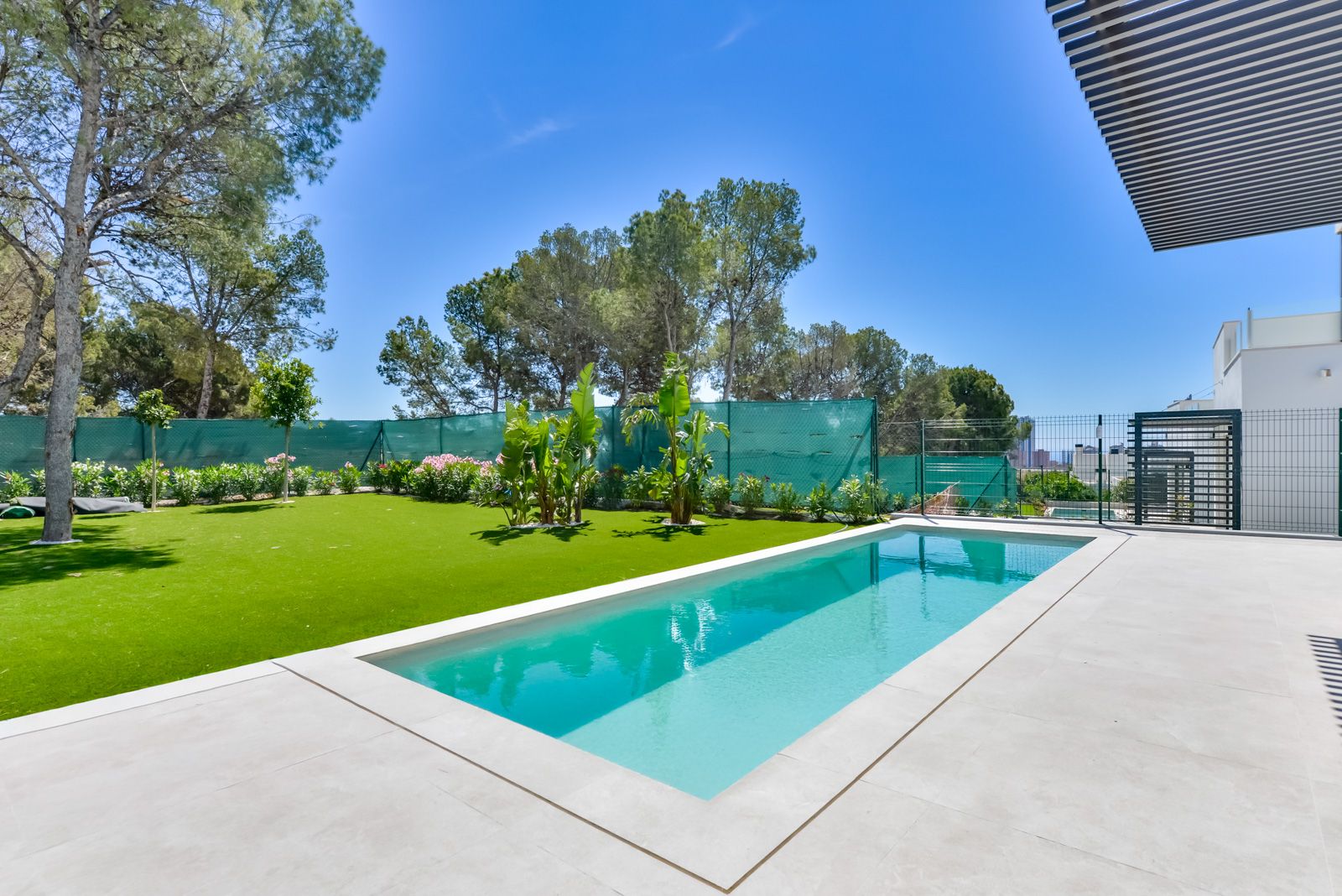 Modern Key-Ready Villas with Spacious Interiors and Landscaped Gardens