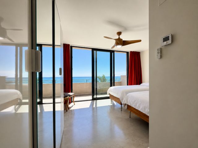 1414DA - Exclusive Frontline Residence on the Mediterranean Sea