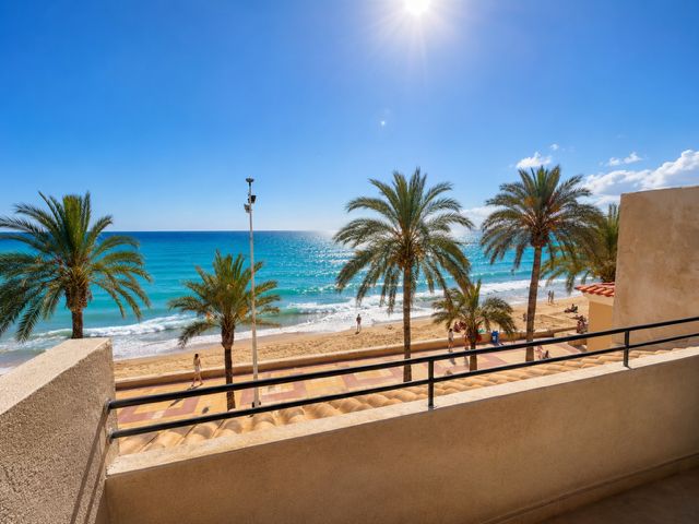 1414DA - Exclusive Frontline Residence on the Mediterranean Sea