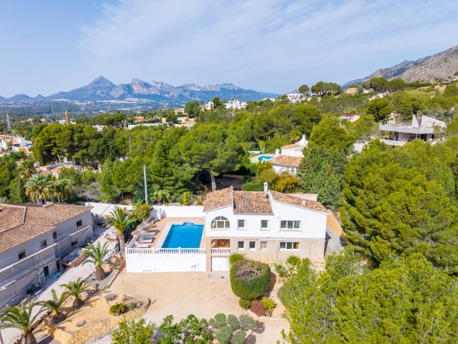 1415NS - Mediterranean villa with sea views and Ibizan charm in Altea