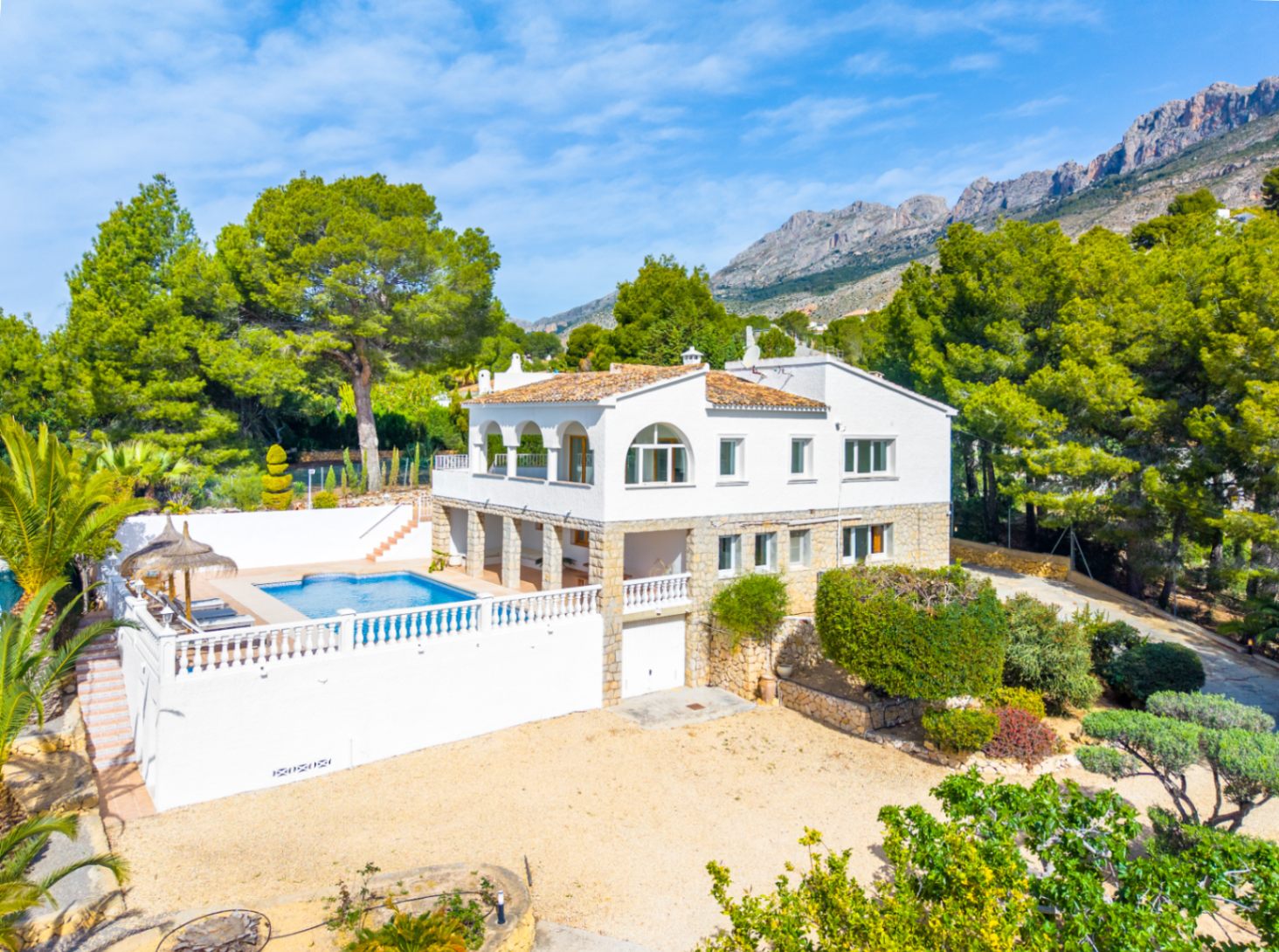 1415NS - Mediterranean villa with sea views and Ibizan charm in Altea