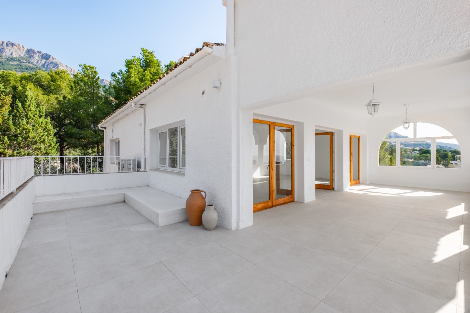 1415NS - Mediterranean villa with sea views and Ibizan charm in Altea