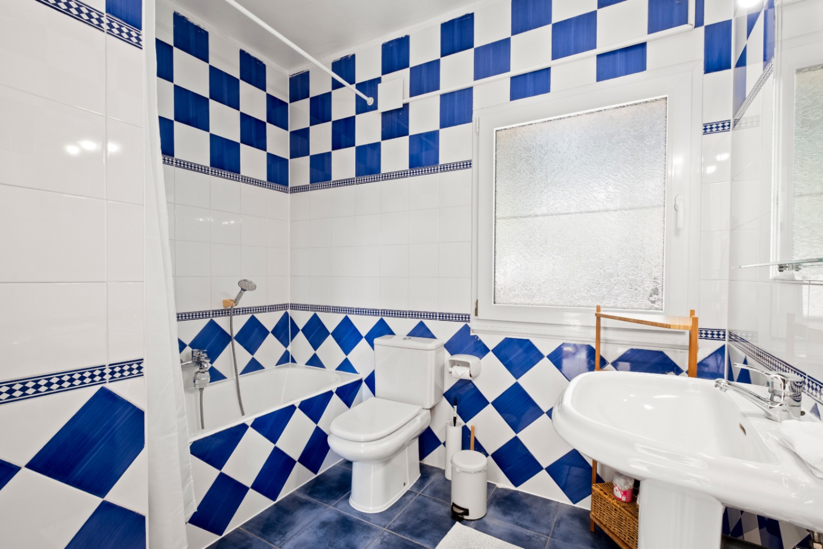 1415NS - Mediterranean villa with sea views and Ibizan charm in Altea