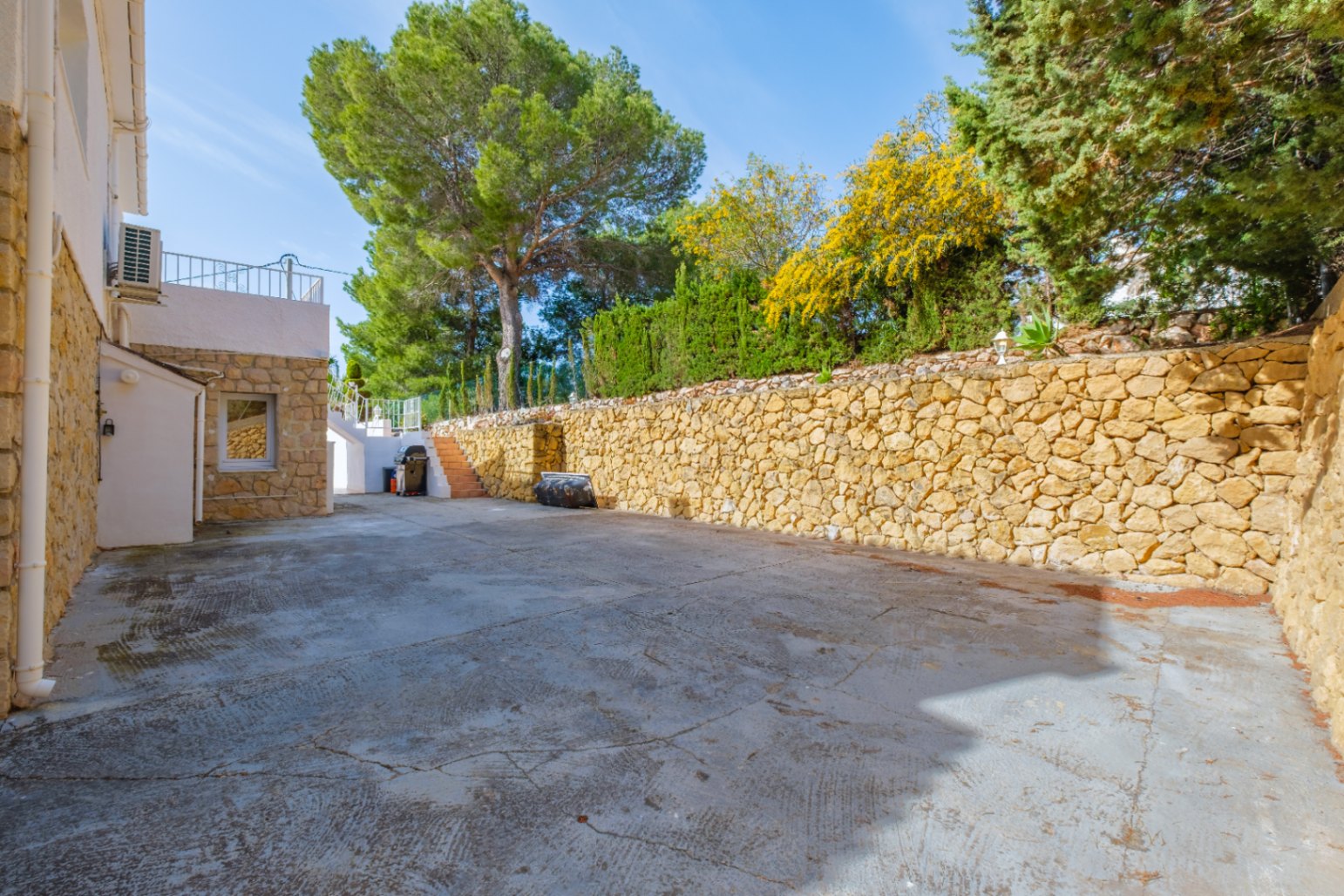 1415NS - Mediterranean villa with sea views and Ibizan charm in Altea