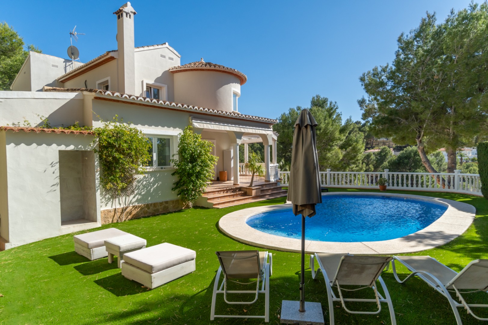 1416DA - Mediterranean Villa with Heated Pool and Privacy Near Altea Golf