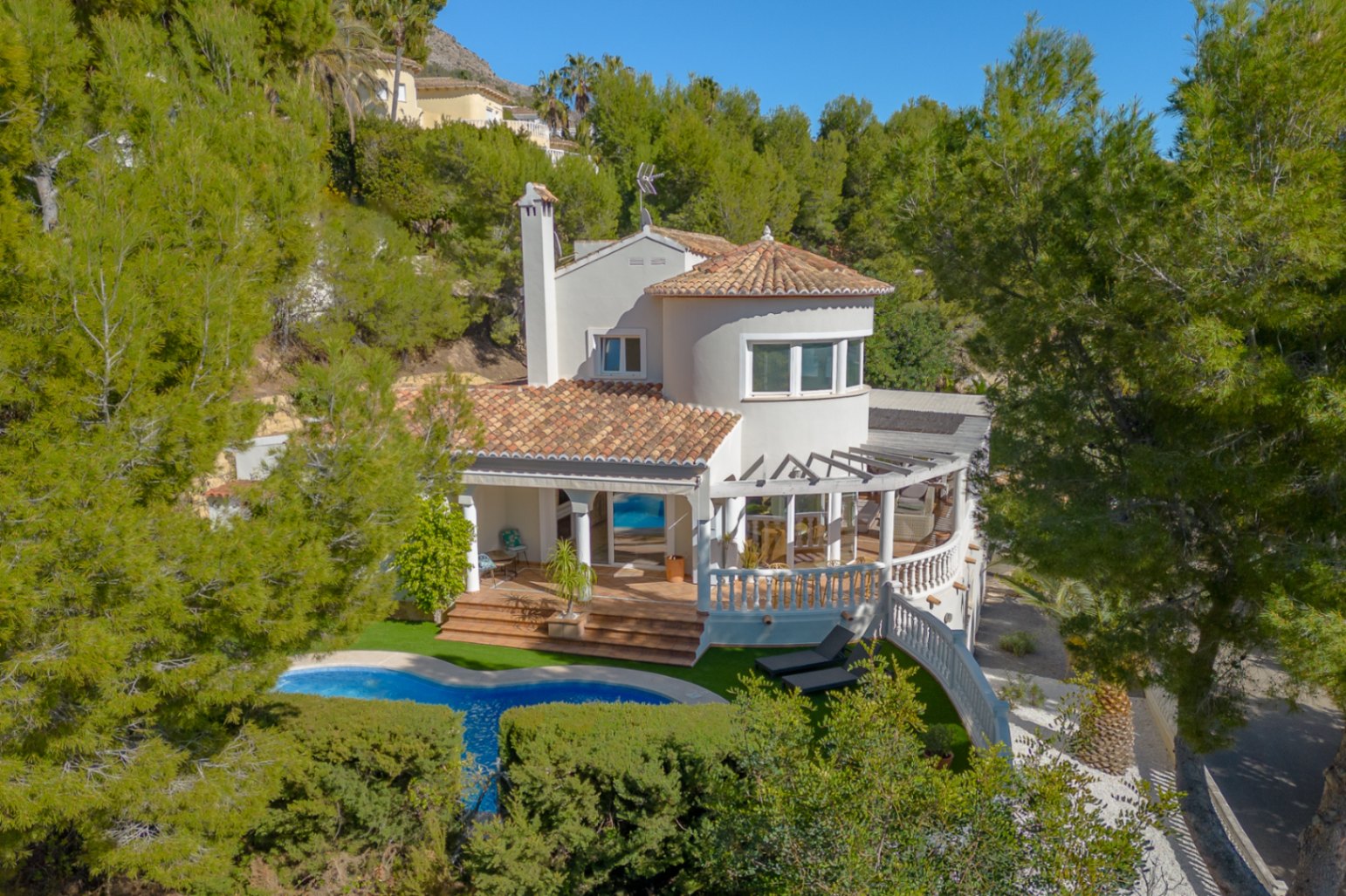 1416DA - Mediterranean Villa with Heated Pool and Privacy Near Altea Golf