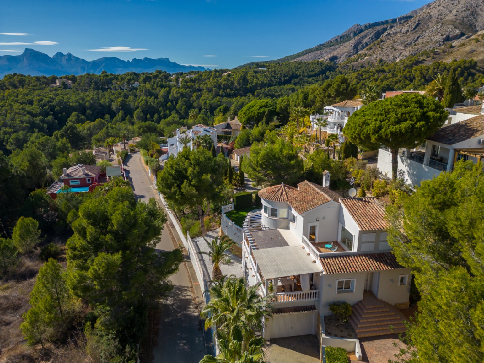1416DA - Mediterranean Villa with Heated Pool and Privacy Near Altea Golf