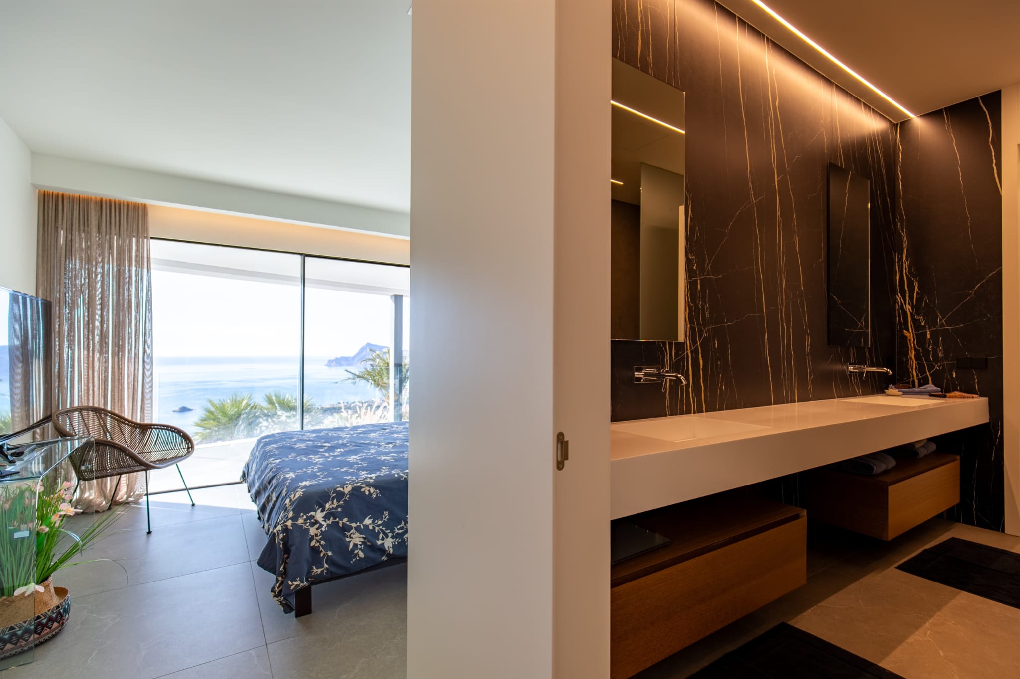 1242NS - Exceptional Modern Villa with Panoramic Sea Views in Sierra Altea