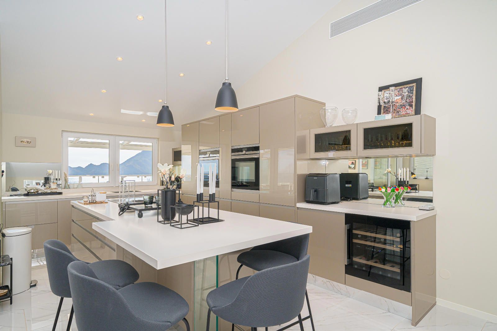 Fully Renovated Luxury Penthouse with Panoramic Sea Views in the Heart of Altea