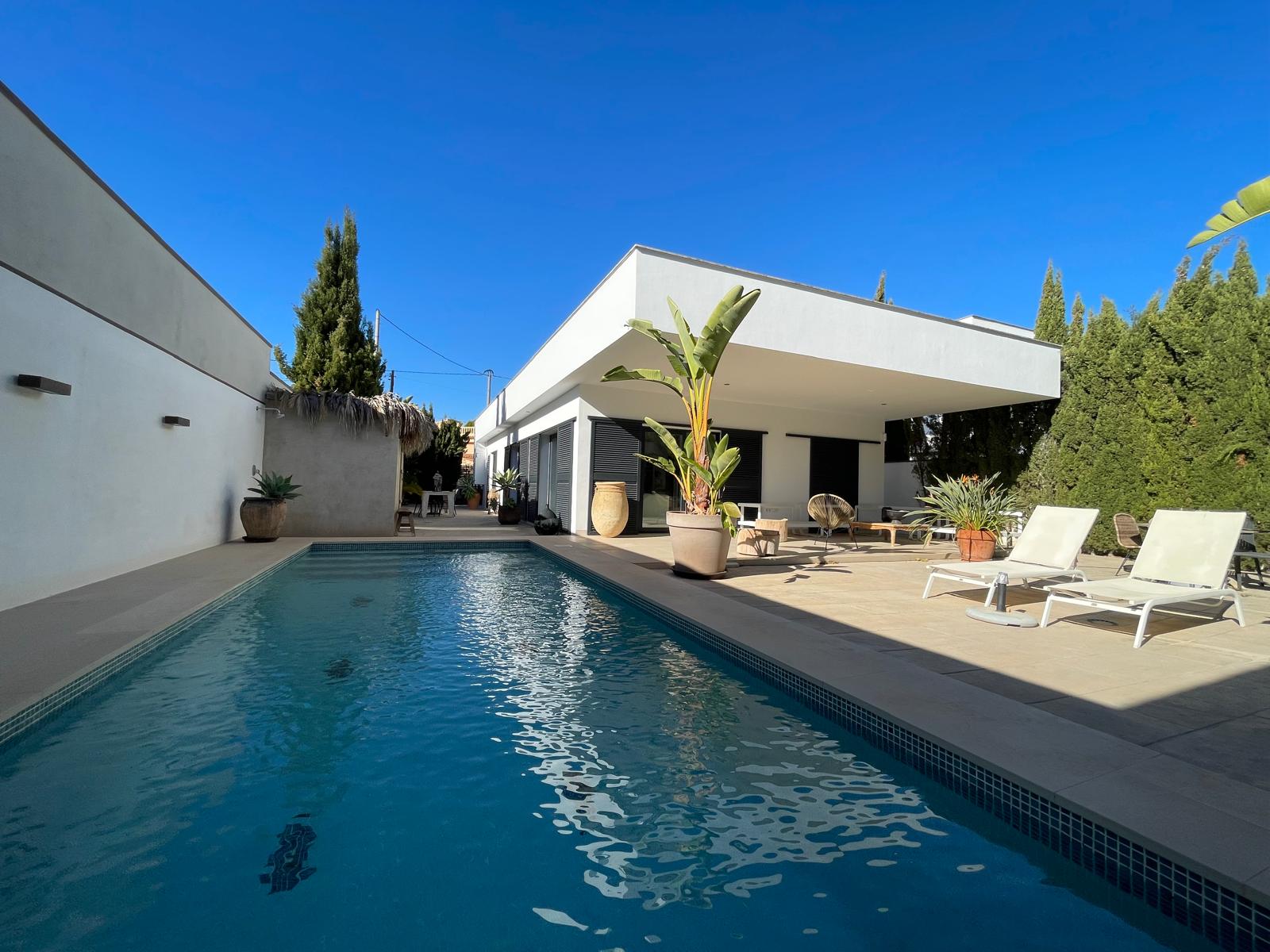 Elegant Single-Level Villa with Private Pool in a Peaceful Residential Setting