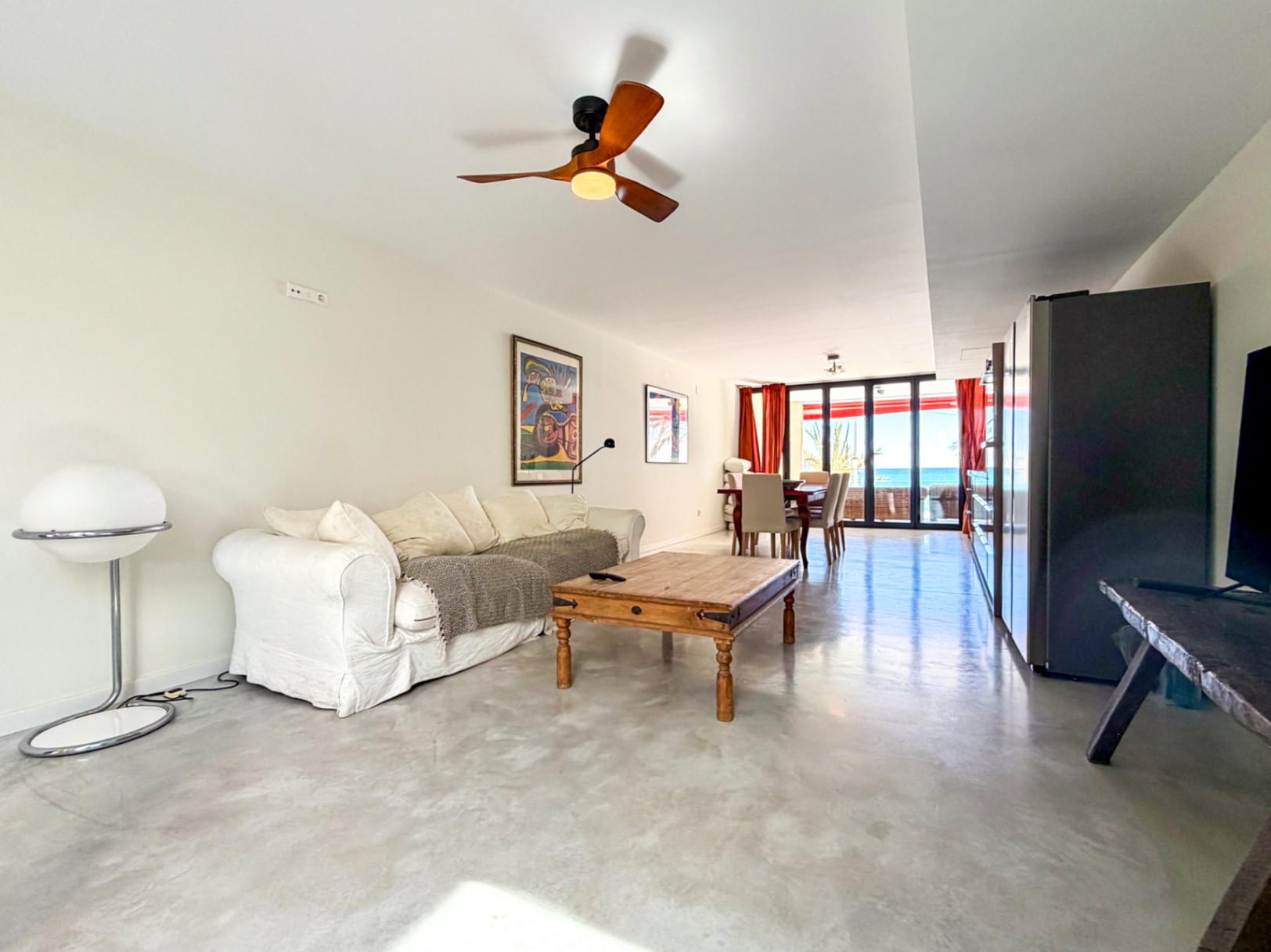 Exclusive Frontline Residence in El Campello