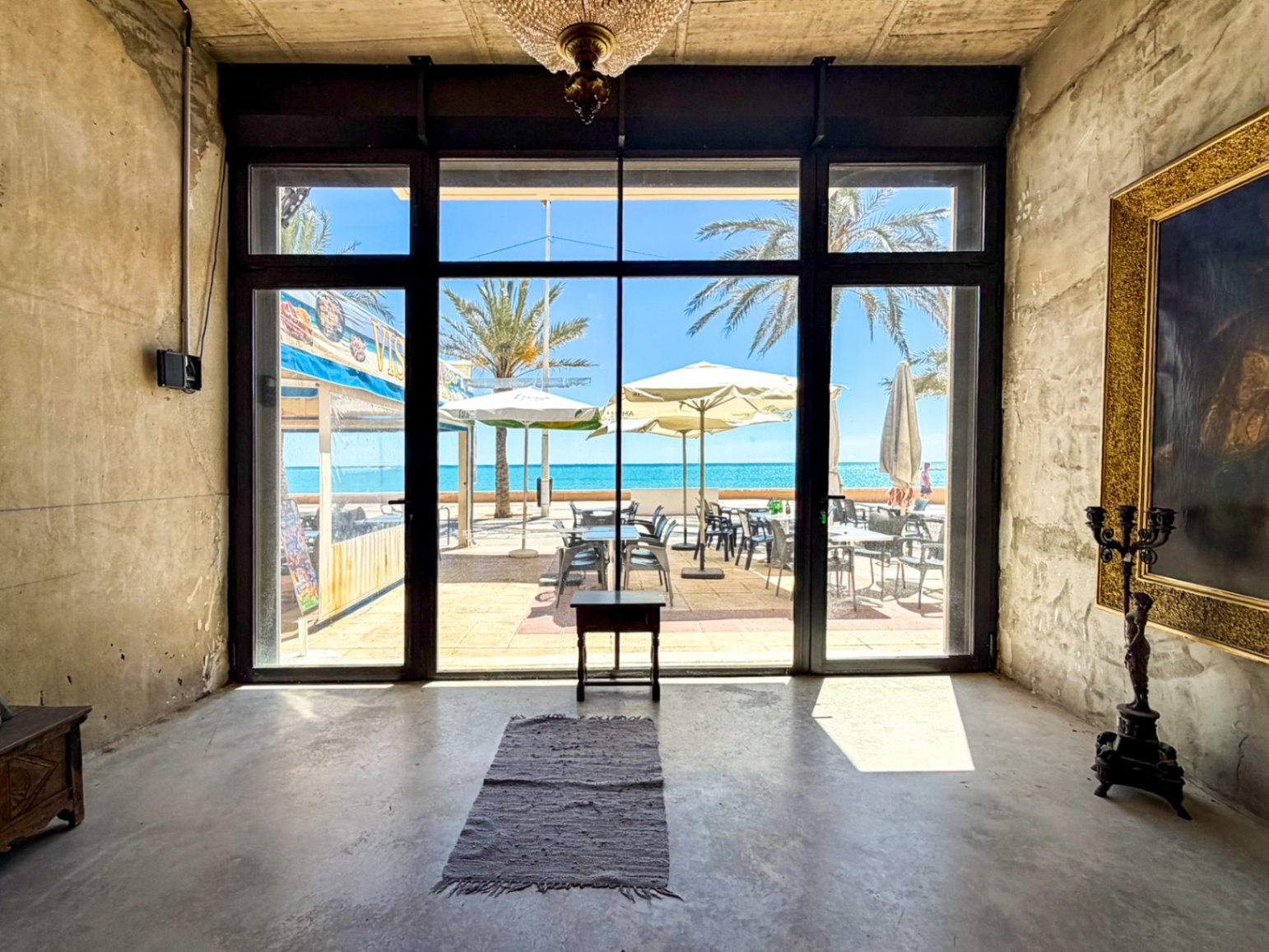 Exclusive Frontline Residence in El Campello