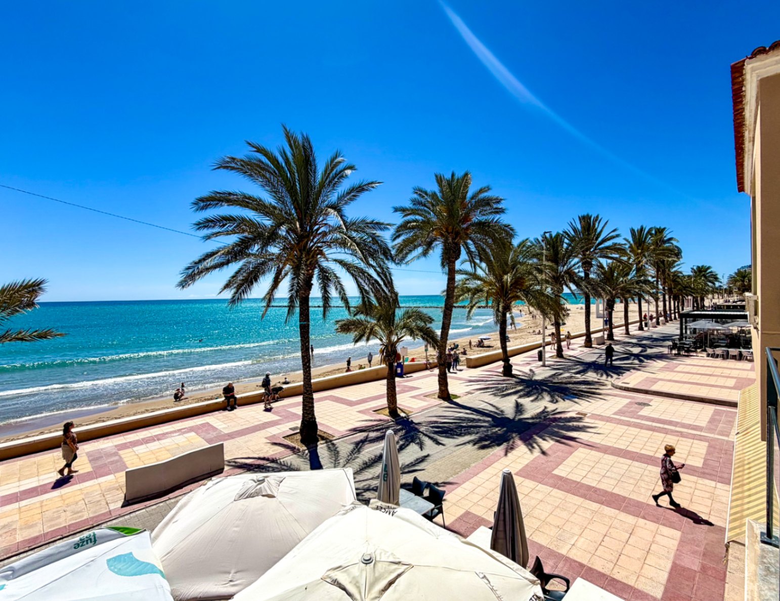 Exclusive Frontline Residence in El Campello