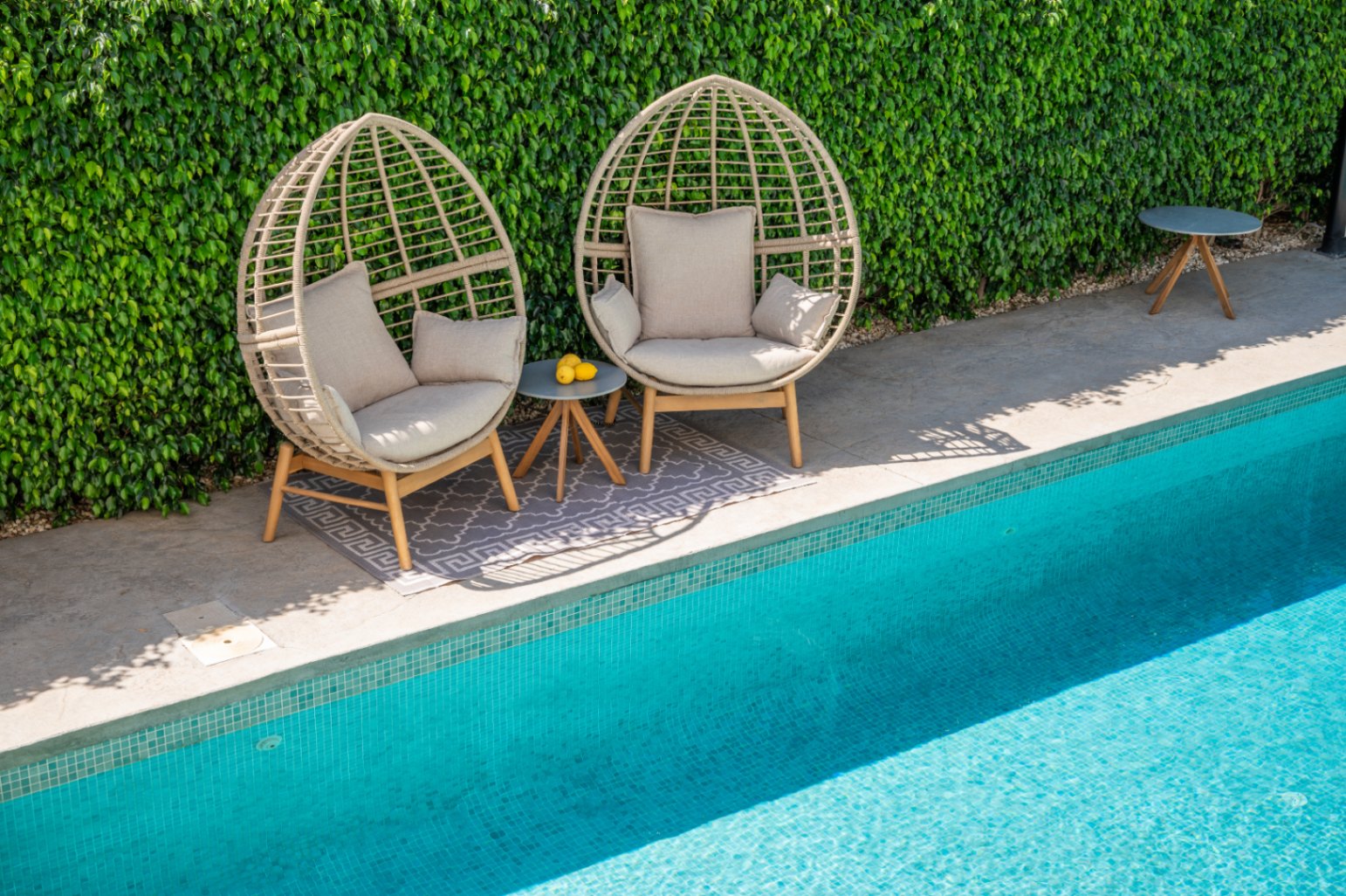 1422DR - Villa avec vue sur la mer, cinq chambres et un emplacement calme à Polop.