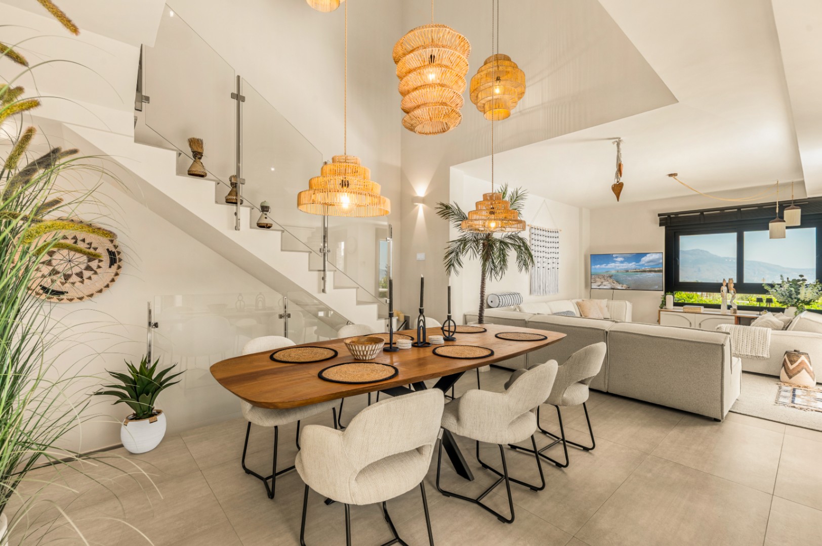 1422DR - Villa avec vue sur la mer, cinq chambres et un emplacement calme à Polop.