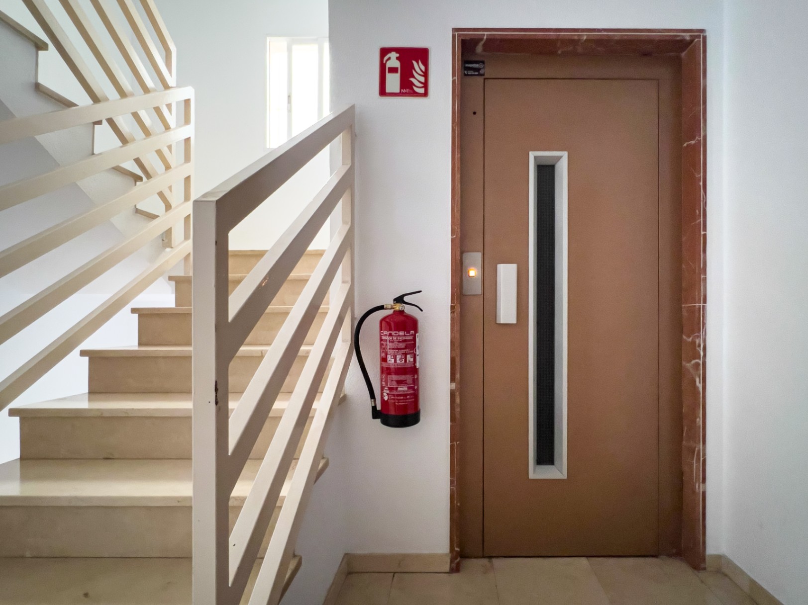1427NS - Apartment mit drei Schlafzimmern im Zentrum von Altea, nur 650 Meter vom Meer entfernt