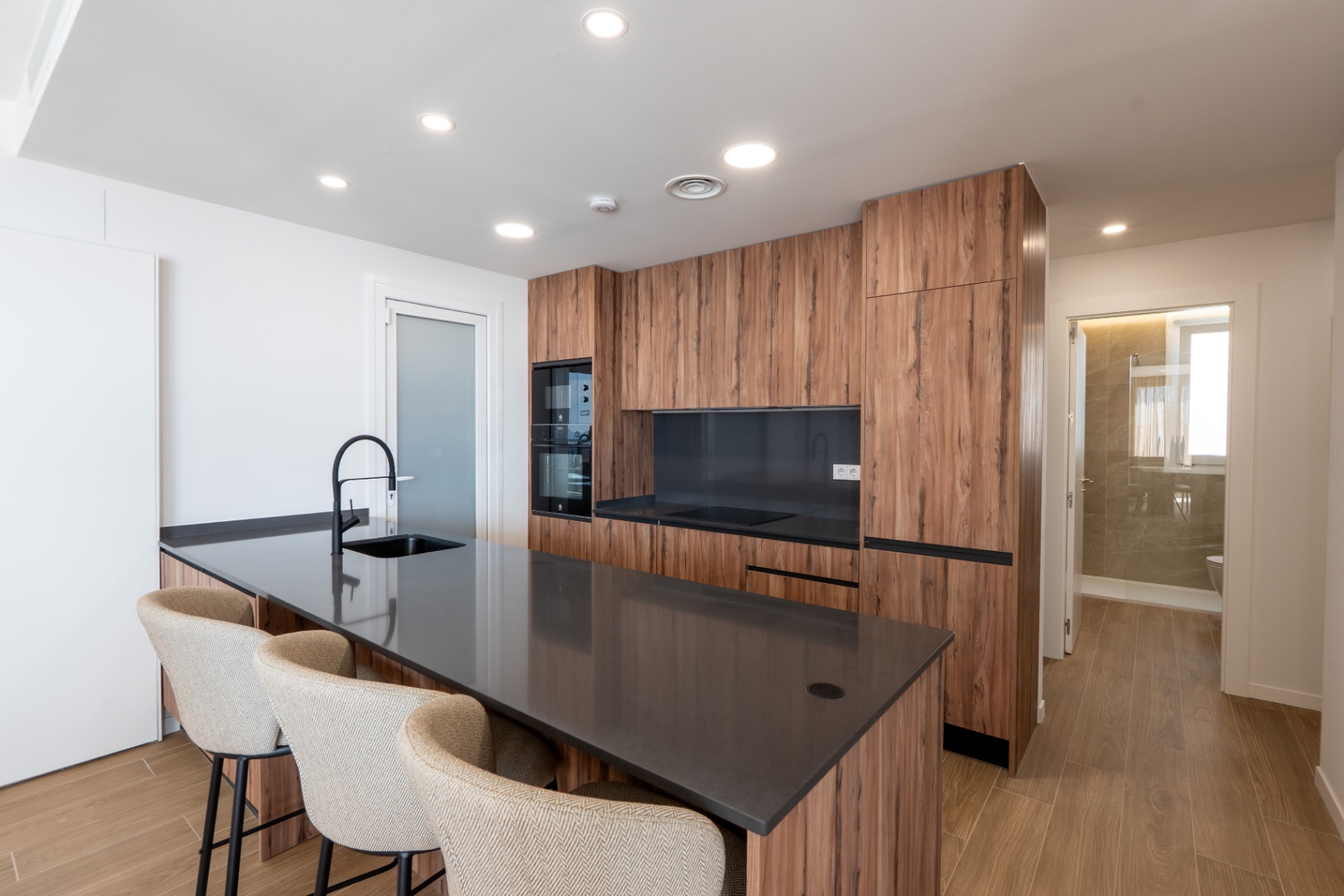 Modern villa with four bedrooms and private pool in Polop