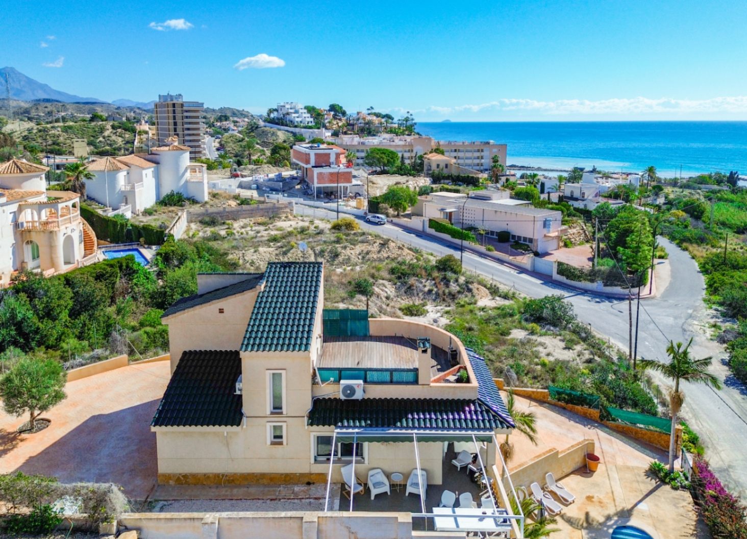 1386DA - Mediterrane Villa mit Meerblick, in Strandnähe, in Cala D'or, Campello