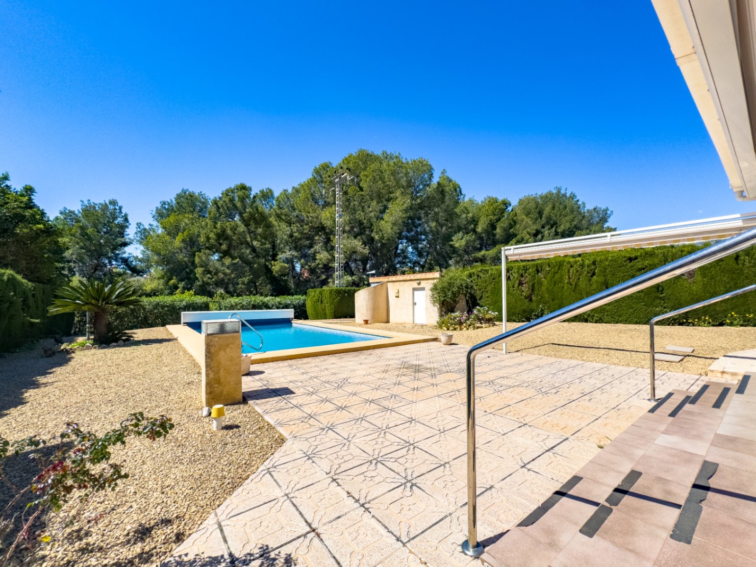 1389DA - Villa de plain-pied avec piscine privée sur un terrain de 750 m² à La Nucía