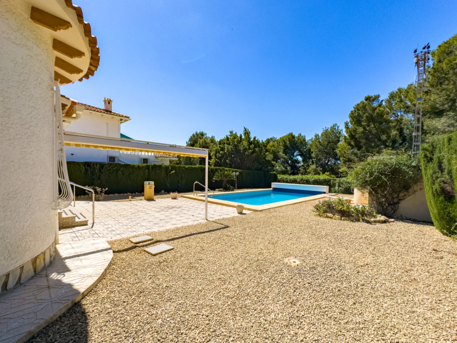 1389DA - Villa de plain-pied avec piscine privée sur un terrain de 750 m² à La Nucía