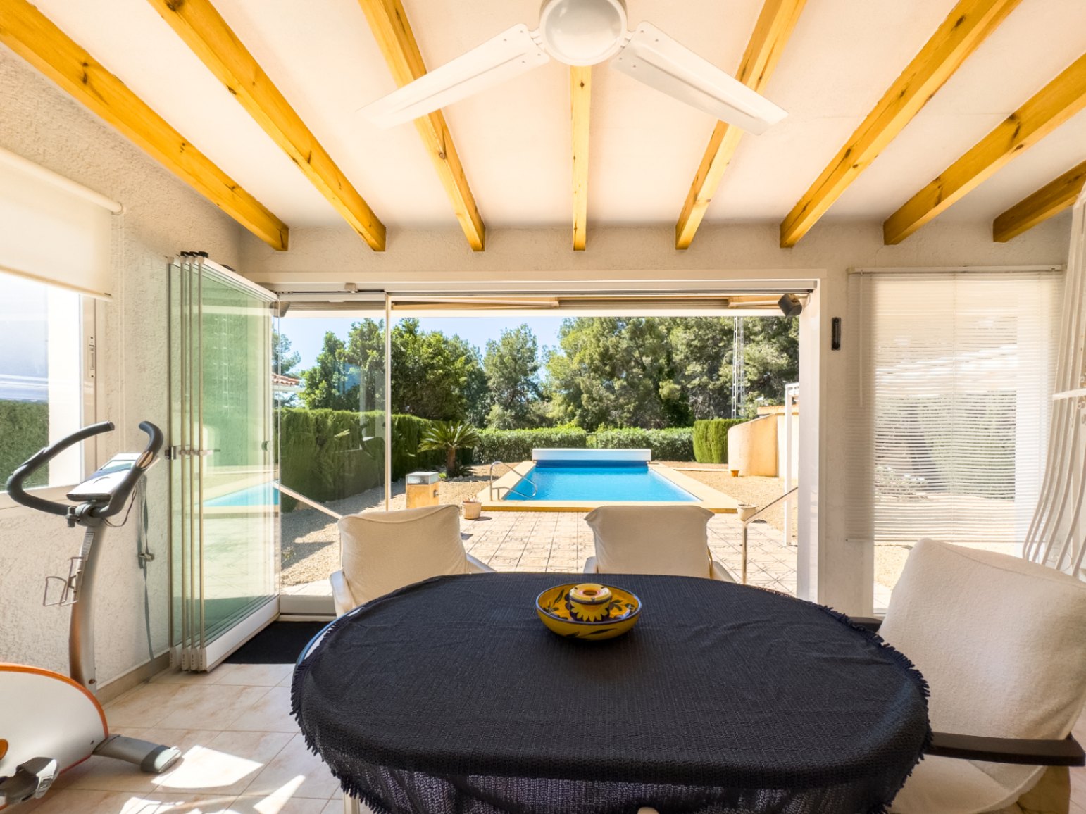 1389DA - Villa de plain-pied avec piscine privée sur un terrain de 750 m² à La Nucía