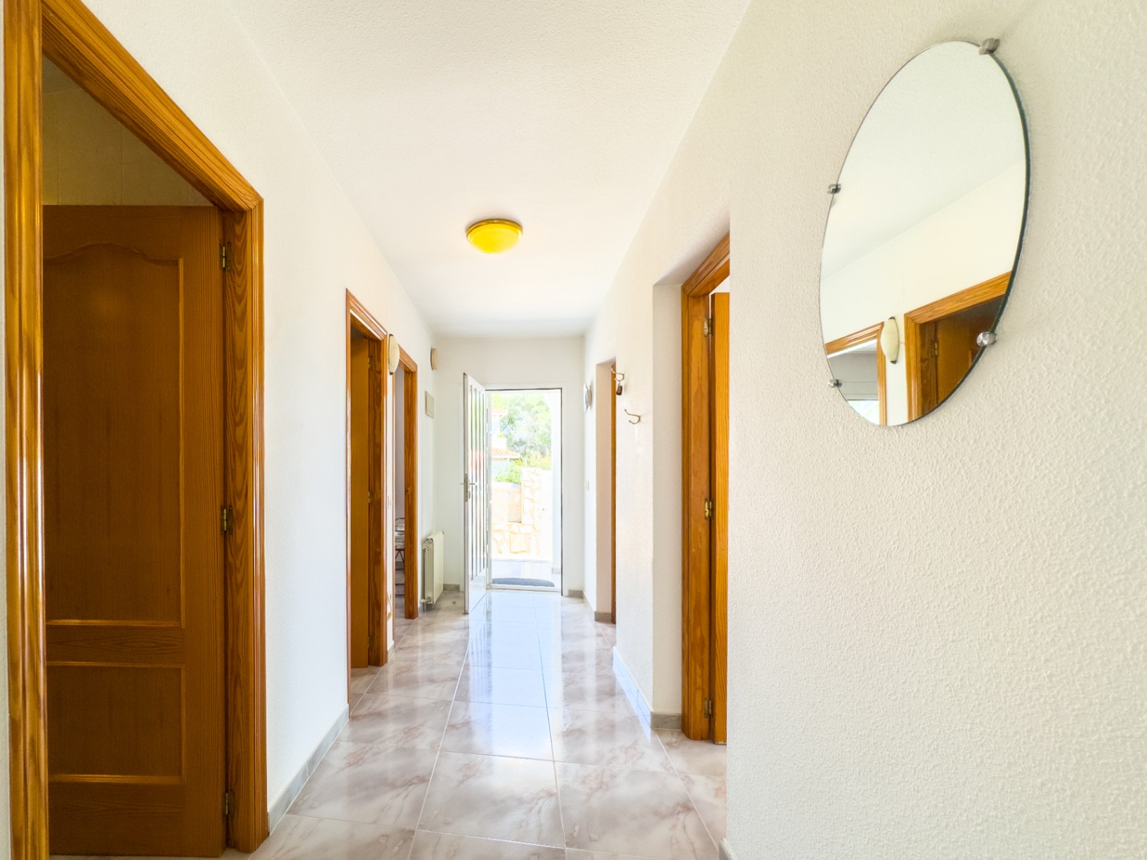 1389DA - Villa de plain-pied avec piscine privée sur un terrain de 750 m² à La Nucía