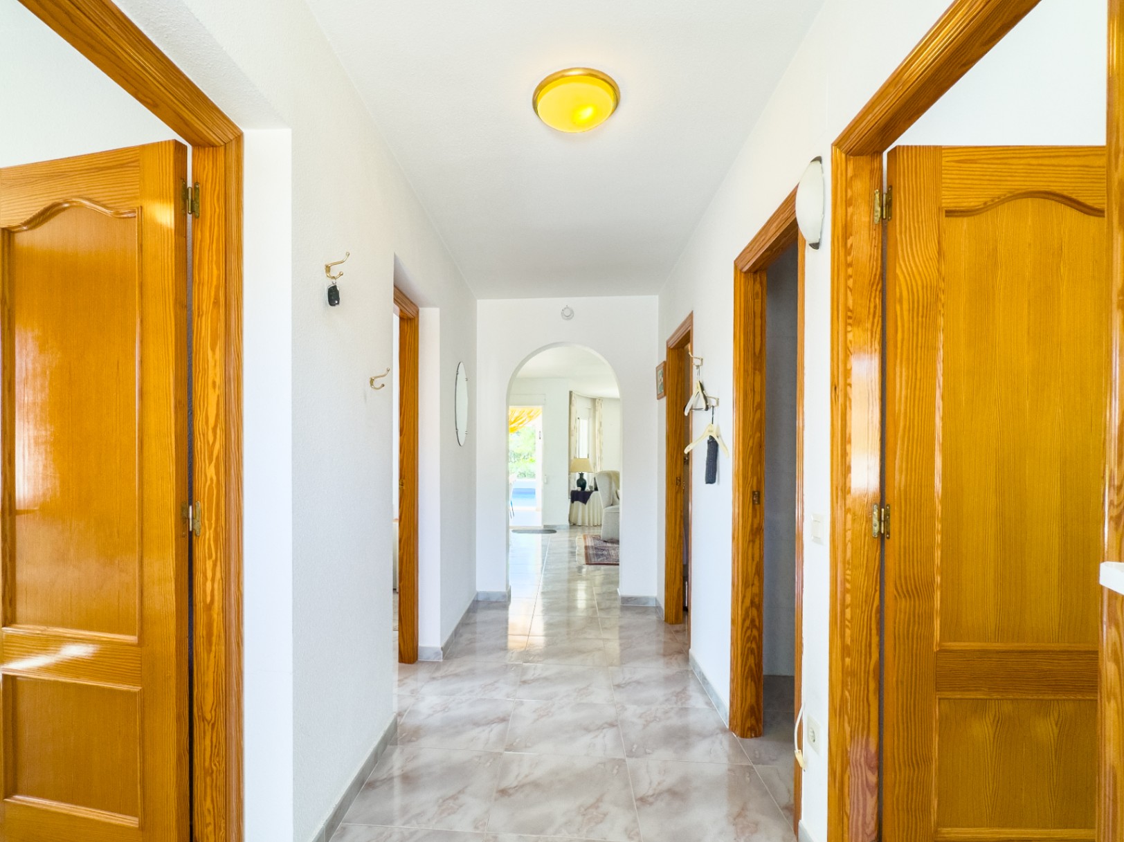 1389DA - Villa de plain-pied avec piscine privée sur un terrain de 750 m² à La Nucía