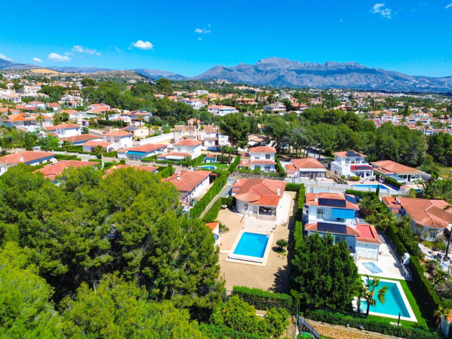 1389DA - Villa de plain-pied avec piscine privée sur un terrain de 750 m² à La Nucía