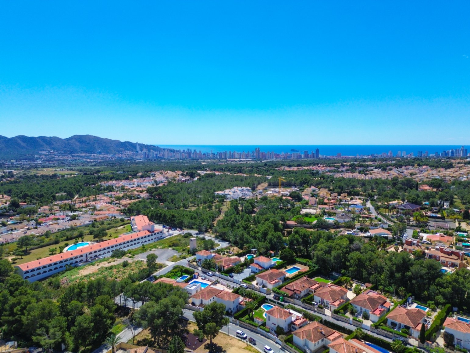 1389DA - Villa de plain-pied avec piscine privée sur un terrain de 750 m² à La Nucía