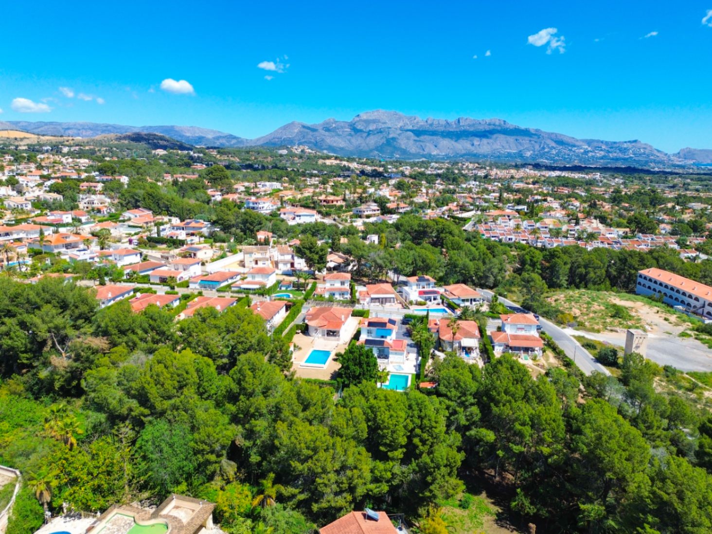 1389DA - Villa de plain-pied avec piscine privée sur un terrain de 750 m² à La Nucía